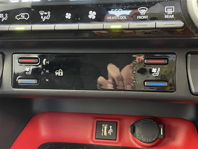 【運転席操作部】快適なドライブを楽しむための機能が装備されています！運転席から触れるので、使いやすいです！除菌プランいれていただくと、さらに清潔で安心していただけます！