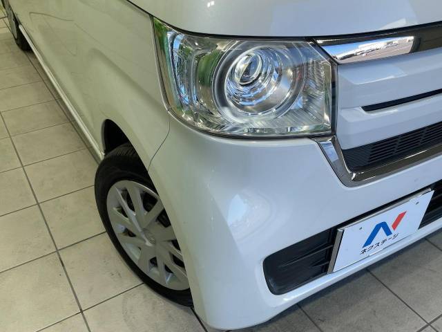 【LEDヘッドライト】悪天候や夜間走行時も良好な視界を確保し安心して運転できる高輝度LEDヘッドライトを装備！点灯速度が早く、消費電力も抑えられています。