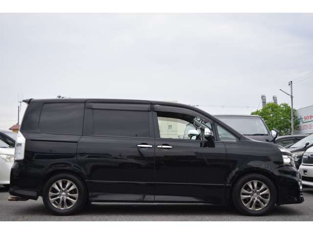 【各種アフター保証】中古車の1番の不安は『故障』だとよく言われます。車は機械モノである以上、故障のリスクはゼロにはなりません。販売後安心の各種アフター保証の詳細はスタッフまで。