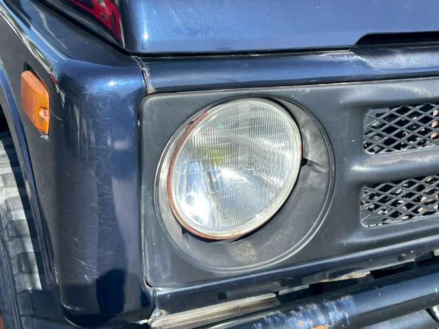 在庫車両は別展示場にて保管をしております。お手数では御座いますが、事前にご予約を頂ければご覧になりやすい場所にご準備をさせて頂きますので、ご来店前にはご連絡を頂ければ幸いです。