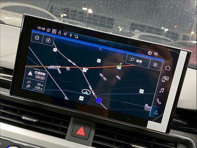 純正ナビ装備でドライブも快適♪