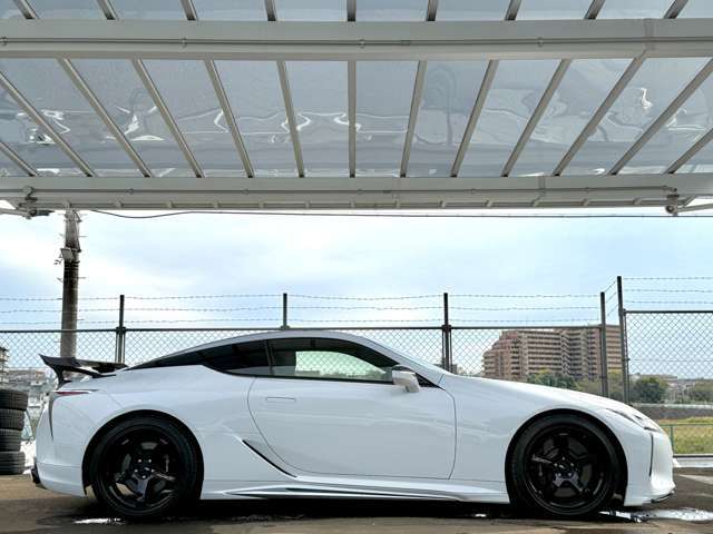 装備：マークレビンソン/ARTISAN SPIRITS製GTウィング/ADVAN RacingGT21インチAW/前後ドライブレコーダー/シートヒーター/ベンチレーション/地デジTV/GPSレーダー/レーンキープアシスト