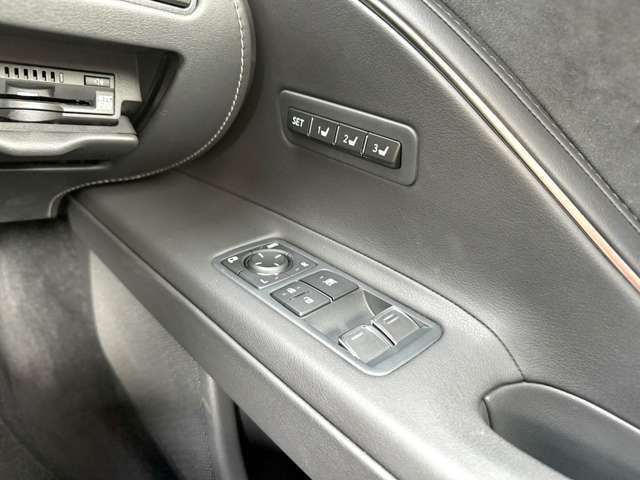 装備：マークレビンソン/ARTISAN SPIRITS製GTウィング/ADVAN RacingGT21インチAW/前後ドライブレコーダー/シートヒーター/ベンチレーション/地デジTV/GPSレーダー/レーンキープアシスト