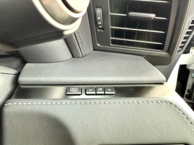 装備：マークレビンソン/ARTISAN SPIRITS製GTウィング/ADVAN RacingGT21インチAW/前後ドライブレコーダー/シートヒーター/ベンチレーション/地デジTV/GPSレーダー/レーンキープアシスト