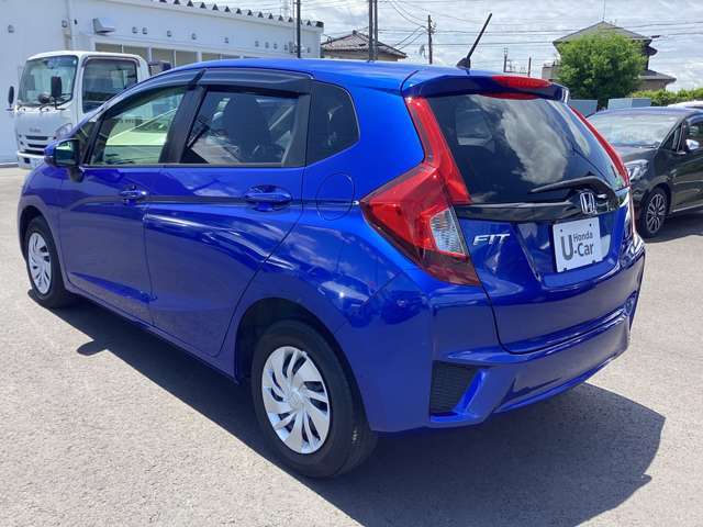 当店では、ご納得して購入いただけるよう現車を確認できるお客様への販売に限らせていただいております。