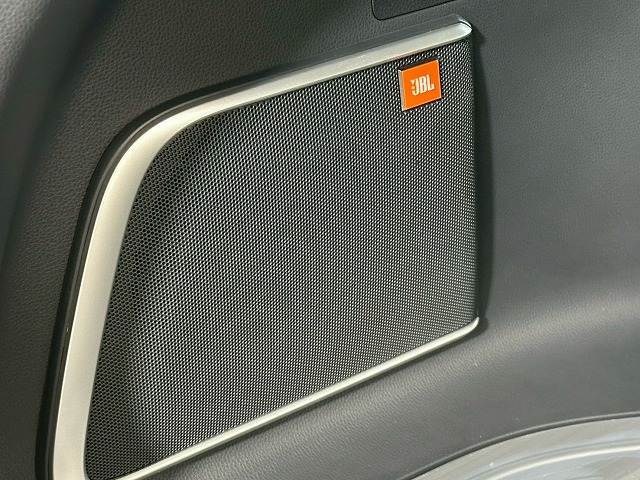 JBLスピーカー装備！良質な音質にてドライブをお楽しみ頂けます！