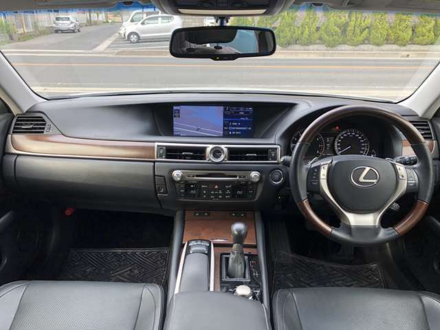 旧車・中古車！お車の事ならカーショップアズ♪【TEL(無料)　0078-6002-708147】自社工場完備なので、ご購入後のアフターフォローもお任せ下さい！