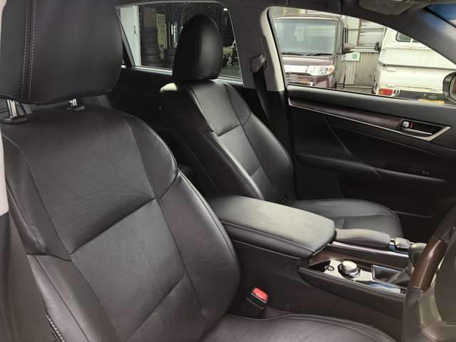 旧車・中古車！お車の事ならカーショップアズ♪【TEL(無料)　0078-6002-708147】自社工場完備なので、ご購入後のアフターフォローもお任せ下さい！