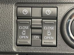 【両側パワースライドドア】スマートキーや運転席のスイッチで後席両側スライドドアの開閉が可能♪電動だから力を入れてドアを開ける必要が無く、小さなお子様でも簡単に開け閉めでき快適です♪