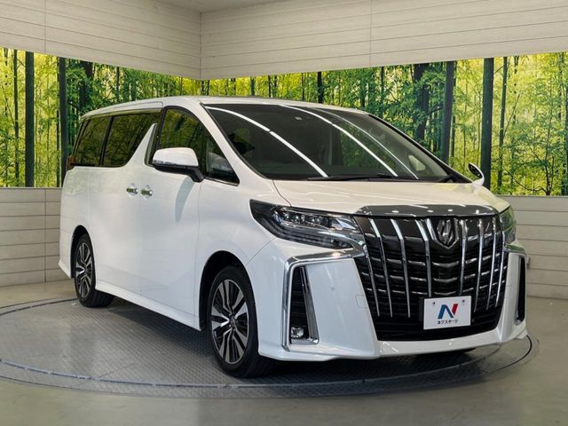 大好評のボディコーティング「弾スプラッシュコート」もご納車までに施工可能。通常のガラスコートと異なる、耐久年数6年の無機質ガラスコーティングが、ボディをキレイな状態に保ってくれます。