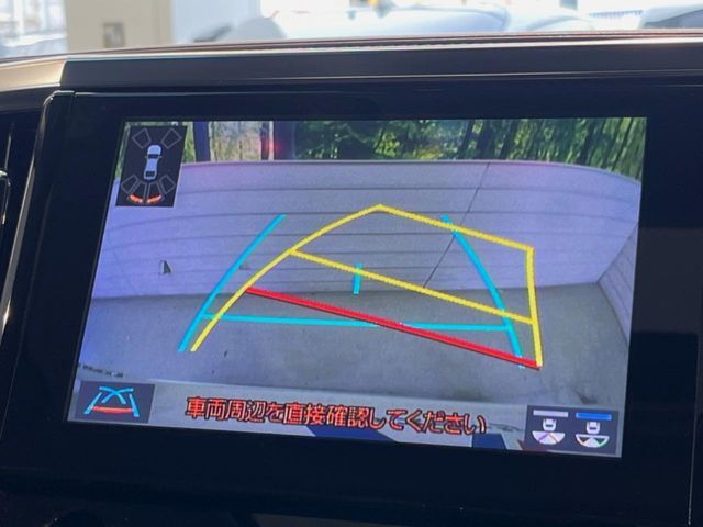【バックカメラ】駐車時に後方がリアルタイム映像で確認できます。大型商業施設や立体駐車場での駐車時や、夜間のバック時に大活躍！運転スキルに関わらず、今や必須となった装備のひとつです！