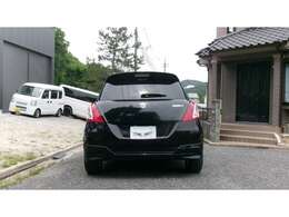 当方タバコ臭が嫌いなので、仕入れた車は徹底的に洗浄しております！シートを外し、専用器具で洗浄しておりますので臭いが気になる方もご安心ください！！