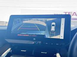 【全周囲カメラ】全周囲カメラがついているので駐車が苦手の方でも安心して後退可能です！ガイドラインも表示されます！クリアランスソナーと合わせて、カメラ映像と音で周囲を確認しながら駐車が可能です！