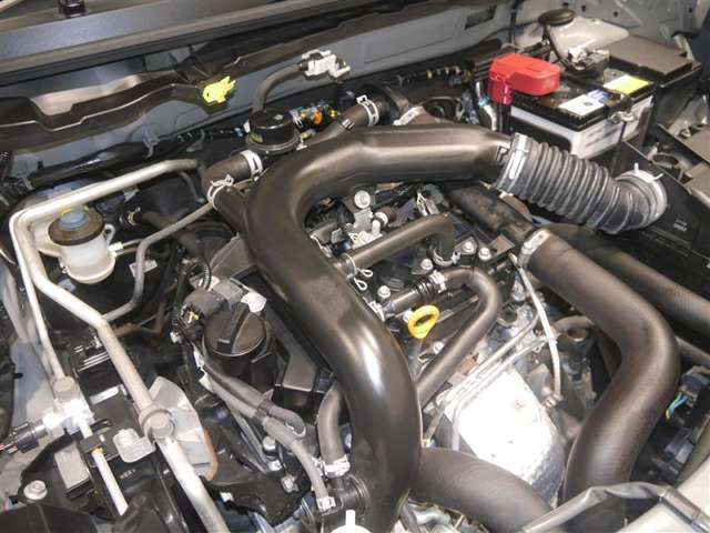 1000ccターボエンジン☆エンジンルームもしっかり洗浄！