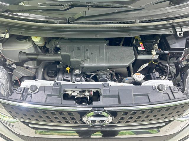 親切・丁寧な専門メカニックスタッフが応対！・車検・点検整備・事故等の修理などアフターサービスも安心。お車のカスタマイズもネクステージのサービススタッフまでご相談ください！