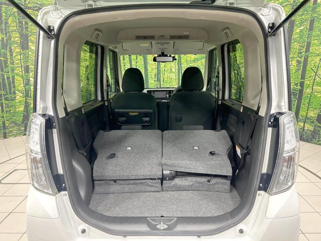 普段のお買い物や通勤、送迎等に十分な荷室スペースを確保しております。セカンドシートを倒すと、大きな荷物の積載も可能です♪