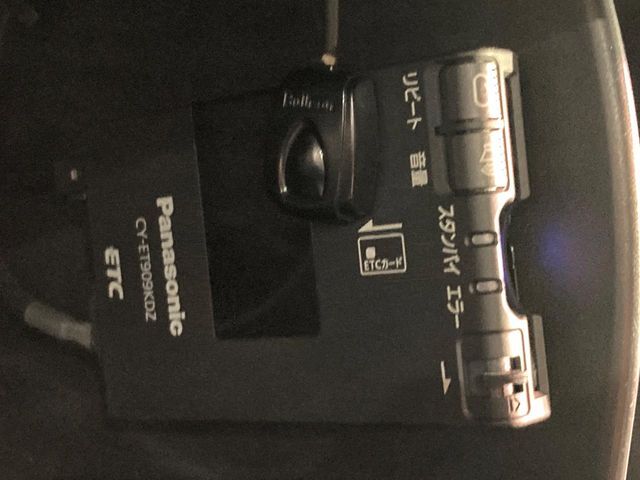 【ETC】高速道路の料金所をストレスなく通過！話題のスポットやサービスエリアに多い「スマートIC」利用時は必須のアイテムです。当店でセットアップを実施、ご納車当日からすぐにご利用いただけます！