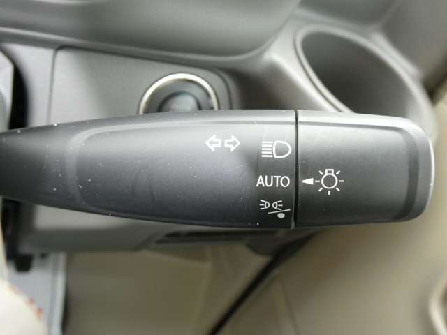 JAFなどお車に関するサービスについてもご相談ください。