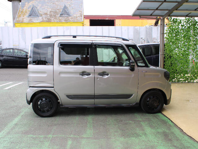「当社のこだわり」全車8万キロ以内の良質車。走行距離はお車のバロメーターです。当社では8万キロ以上のお車は展示しておりません。なおかつ、メーター管理システムで不正メーターは1台もありません。