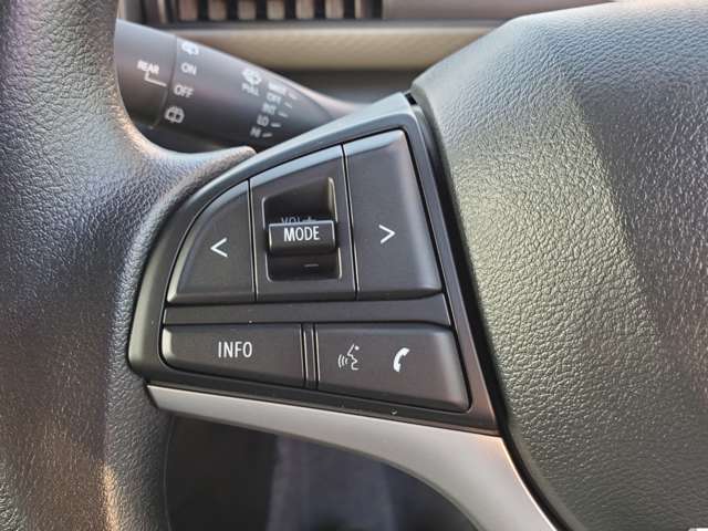 ステアリングリモコン