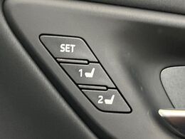 【メモリー機能付きパワーシート】ドライバーごとに設定したシート位置を記憶して、ボタン一つで切り替えできる便利な機能！運転する方が複数名いらっしゃるご家庭におすすめです♪