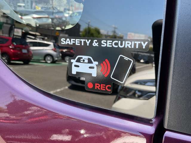 車室内用のセキュリティーが付いてます。