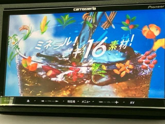 WECARSの店舗にはキッズコーナーがございます！お子様連れのお客様もごゆっくり車選びをお楽しみいただける空間です！