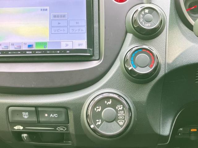 ナビ、ドラレコ、ETC、フリップダウンモニター、デジタルインナーミラーetc…後付け可能です！オプションも豊富に取り揃えておりますのでご安心ください！