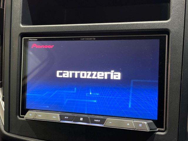 【ナビゲーション】使いやすいナビで目的地までしっかり案内してくれます。各種オーディオ再生機能も充実しており、お車の運転がさらに楽しくなります！！