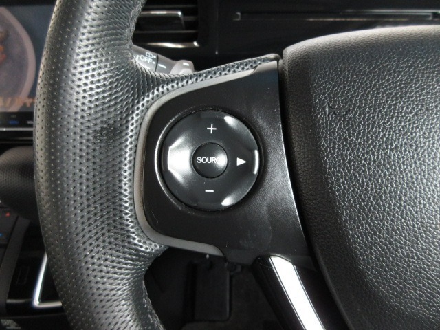 ホンダ ステップワゴン 1.5 モデューロX 2016年 11.3万キロ