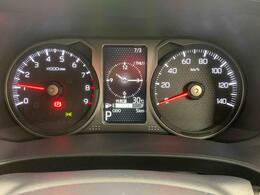 当店では車両本体価格以外に、諸費用を含めた支払総額も表示しておりますので、お客様の予算にピッタリのおクルマお選びができます。コーティングやJAFをセットにしたオトクな購入パックも好評です。