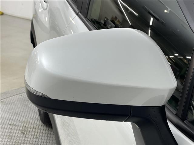 【　電動格納ミラー　】ドライバーの目線に合わせ、ミラーの上下左右調整が可能です♪