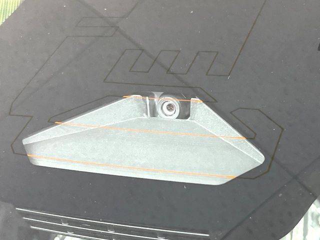 【トヨタセーフティセンス】走行中に前方の車両等を認識し、衝突しそうな時は警報とブレーキで衝突回避と被害軽減をアシスト。より安全にドライブをお楽しみいただけます。