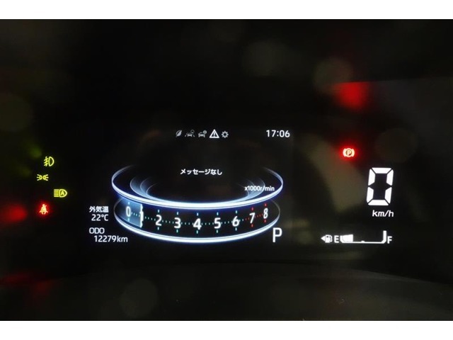 燃費の状況が常に表示できるデジタルメーター！
