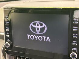 【9インチ　ディスプレイオーディオ】大画面ディスプレイへお持ちのスマートフォンと連携して、ナビやbluetoothでの音楽再生が可能です♪デザインはもちろん操作性も良好！別途ナビ機能の取付可能です♪