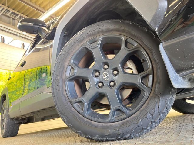 【専用18インチアルミホイール】ブレーキダストが気になる方も多いのでは？それなら、アルミホイールコーティングがおススメ！無機質ガラスを使用した当社オリジナルコーティング！ぜひお試し下さい！