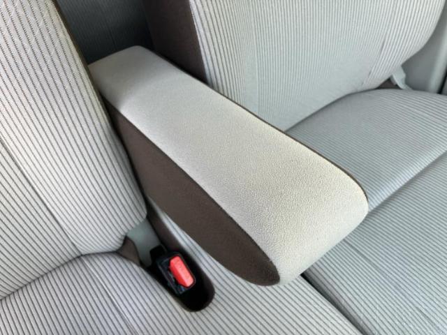 お車に合わせて無料保証以外にも、保証範囲、期間、距離を拡充させた有料保証もご用意しております！中古車の購入が初めてで不安・・・というお客様もご安心ください！