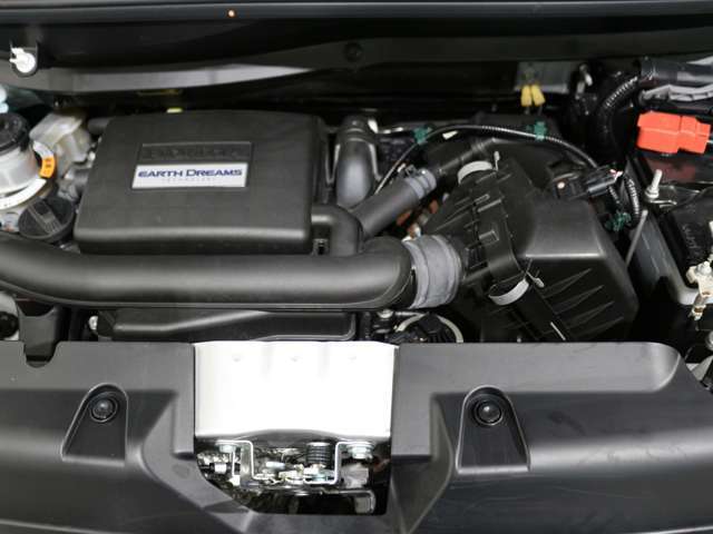 車のコンディションチェックには外せない場所です。細部まで綺麗にクリーニング済みです。