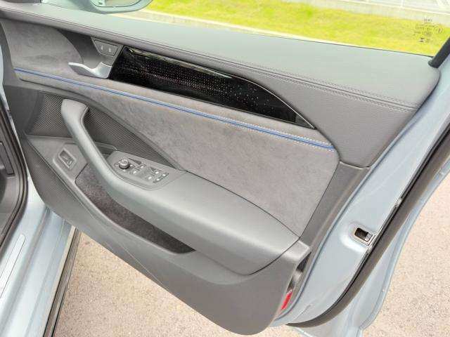 フレームの剛性感はドイツ車ならではの高速走行にも耐えうるしっかりとした造りになっています。