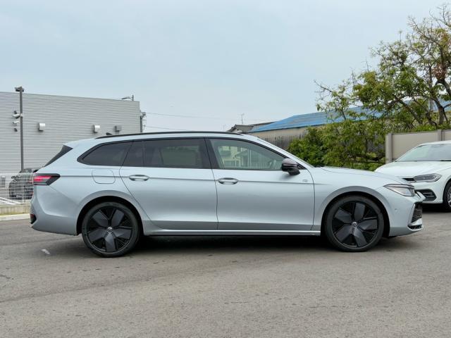 サーラカーズジャパンはVolkswagen正規ディーラーを10店舗展開中。豊富な在庫の中から、理想の1台をご提案いたします。