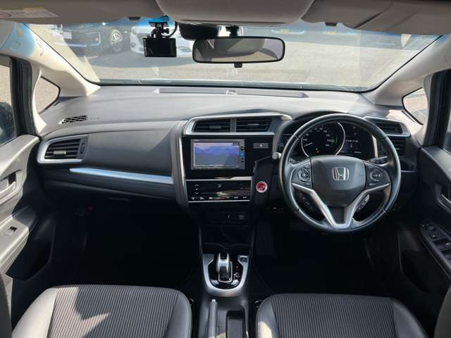 皆様にご愛顧頂きおかげ様で今年創業50周年を越えました♪地域に根付いたメガディーラーだからできる安心のアフターサービスでお客様のカーライフを全力でサポートさせて頂きます！選べる楽しさ3000台展示中♪