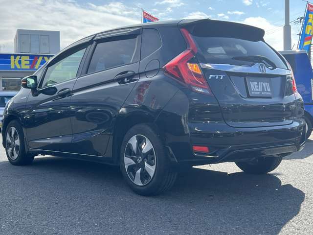 修理歴表示を自社基準では無く、公的機関『（財）日本自動車査定協会』の基準を採用し、全車に修復歴の有無や箇所、程度を明記☆【走行距離管理システム】で展示車は全て走行距離の改ざんが無いか確認済みです☆