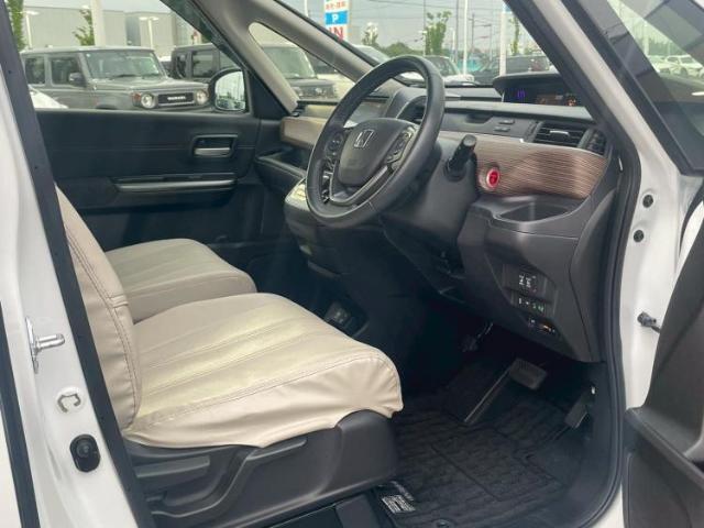 「この車の写真をもっと見たい」「状態が気になる」「この装備はついている？」どんな小さな疑問でもお気軽にお問い合わせください！