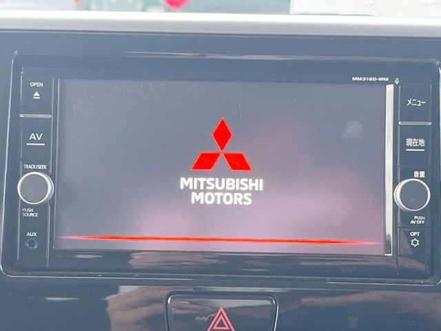 【純正ナビ】人気の純正ナビを装備。オーディオ機能も充実しており、Bluetooth接続すればお持ちのスマホやMP3プレイヤーの音楽を再生可能！毎日の運転がさらに楽しくなります！！