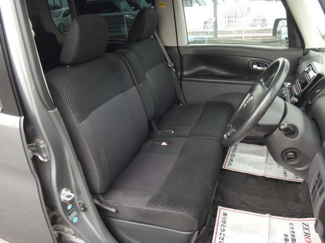 【色々なお車が展示】かわいい車・珍しい色・アウトドアーで使う・リフトアップ・車中泊・オフロードタイヤ・マッドテレーンタイヤ・トランポ・スライドドア・キッチンカー・ベース車などもお気軽に相談ください。