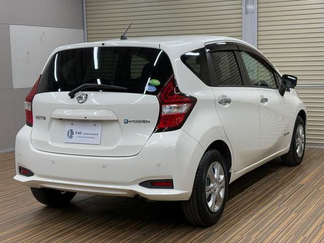 お乗り換えに際しては、今のお車の高価買取・下取りもOK！当然査定は無料です。遠慮なくご相談ください