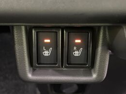 【前席シートヒーター】寒い日に重宝するシートヒーター！エアコンより早く温まってくれるので寒がりの人も安心ですね♪エアコンの温風は乾燥するから苦手、という方にもをおすすめです。