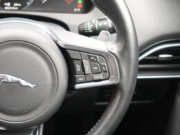 【全車速対応アダプティブクルーズコントロール】ミリ波レーダー+ステレオカメラ+赤外線により前方車輌を認識し、高速道路などの自動車専用道路や渋滞時などではドライバーの負担を大幅に軽減してくれます。