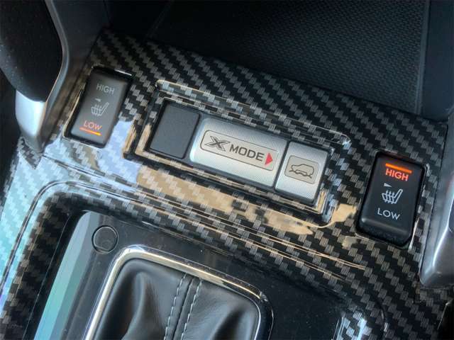 自社 認証取得工場（第4-5497号　関東運輸局長認証）で国家整備士が在籍。自社工場だから出来る安心の整備パックも格安にて承っております。