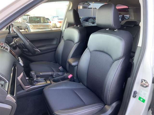 全車ルームクリーニング施工済ですので、中古車とは思えない程『マジピカ』な状態で現車のご確認が頂けます♪